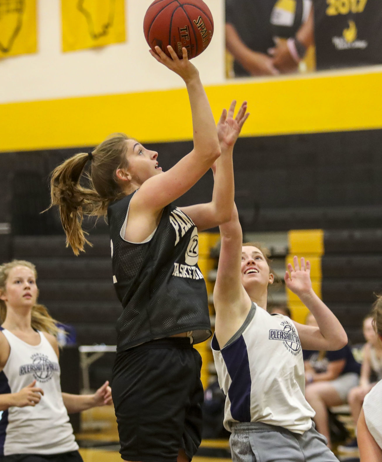 062819-mda-spt-girlshoops-011
